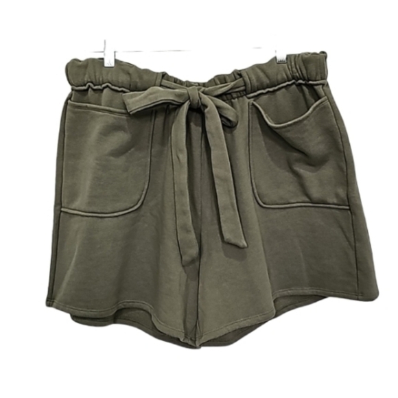 Forever 21+ Army Green Paperbag SweatShirt Shorts Size 2x - Picture 1 of 10